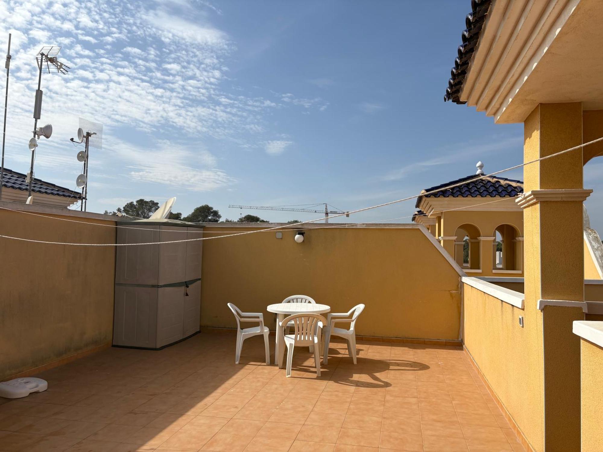 Top Floor Spacious Apartment With Roof Terrace Alicante Exterior foto