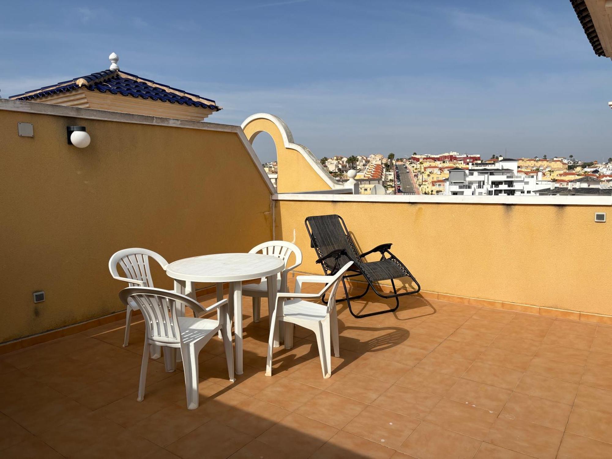Top Floor Spacious Apartment With Roof Terrace Alicante Exterior foto